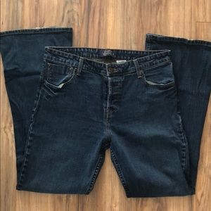 Low Rise Flair Jeans 👖